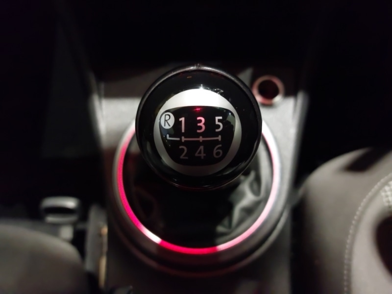 Used Volkswagen Beetle 2016 for sale - 76552760: Photo 16