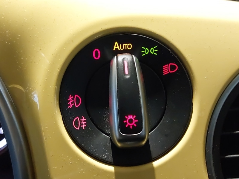 Used Volkswagen Beetle 2016 for sale - 76552760: Photo 18