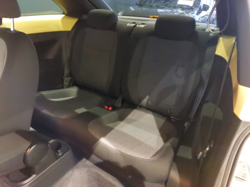 Used Volkswagen Beetle 2016 for sale - 76552760: Photo 6