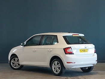 Used Skoda Fabia 2018 for sale - 79382579: Photo
