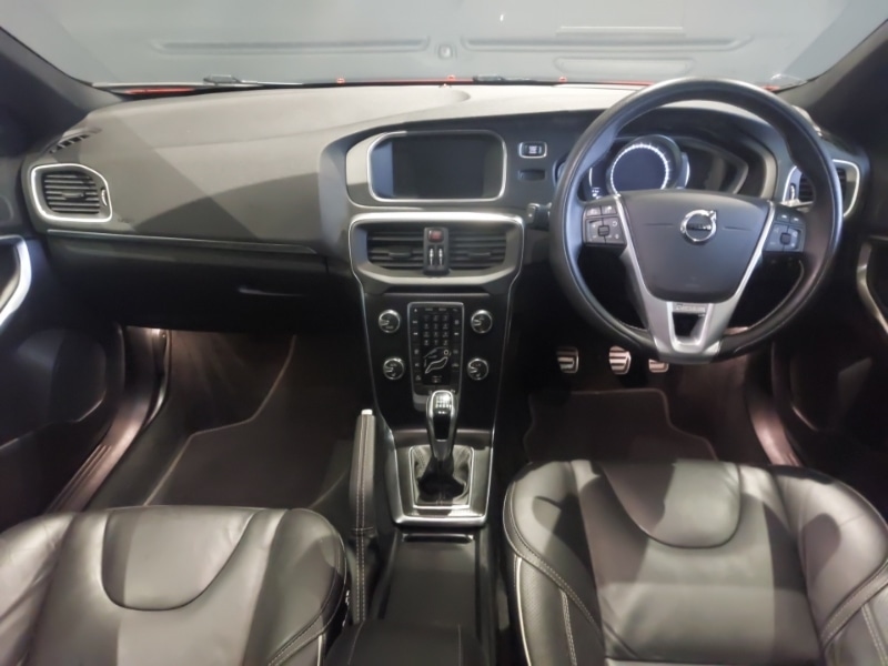 Used Volvo V40 2019 for sale - 76699827: Photo 2