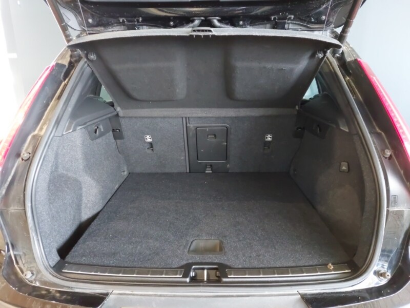 Used Volvo XC40 2022 for sale - 76365417: Photo 8