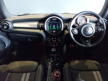 Used MINI Hatch 2018 for sale - 75864499: Photo