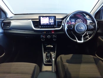 Used Kia Stonic 2020 for sale - 76387908: Photo