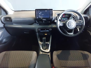 Used Toyota Yaris 2023 for sale - 79420319: Photo