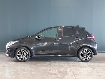 Used Toyota Yaris 2023 for sale - 79420319: Photo