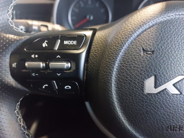 Used Kia Stonic 2022 for sale - 76289303: Photo 10