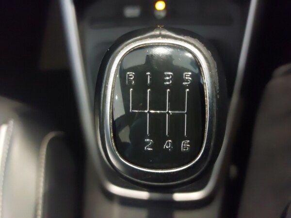 Used Kia Stonic 2022 for sale - 76289303: Photo 16