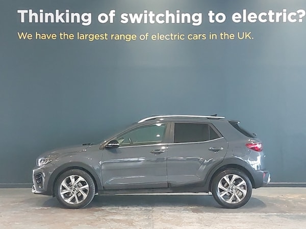 Used Kia Stonic 2022 for sale - 76289303: Photo 4