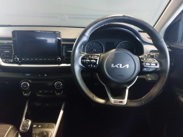 Used Kia Stonic 2022 for sale - 76289303: Photo 7