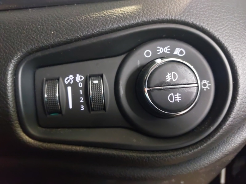 Used Jeep Renegade 2022 for sale - 76289300: Photo 16