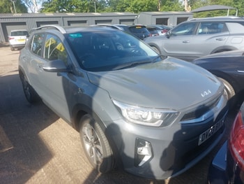 Used Kia Stonic 2023 for sale - 78683983: Photo