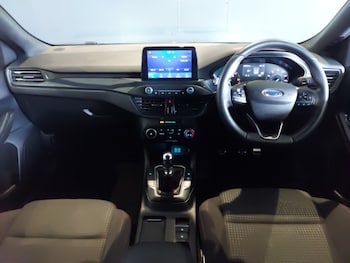 Used Ford Focus 2020 for sale - 76208159: Photo 2