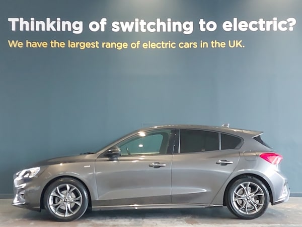 Used Ford Focus 2020 for sale - 76208159: Photo 4