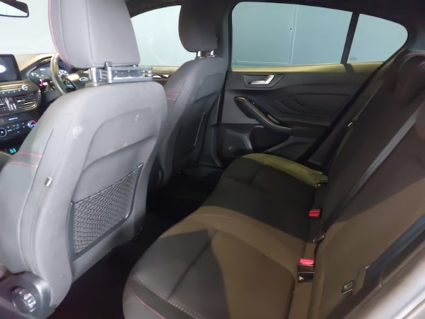 Used Ford Focus 2020 for sale - 76208159: Photo 6