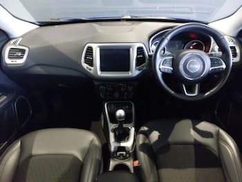 Used Jeep Compass 2019 for sale - 76301870: Photo 2