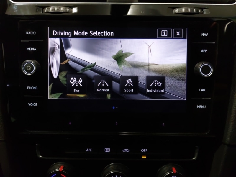 Used Volkswagen Golf 2018 for sale - 76656569: Photo 15