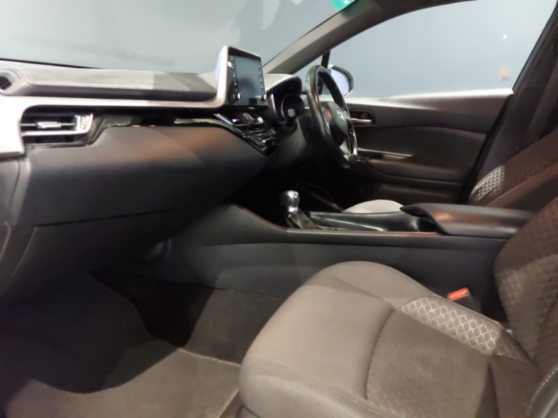 Used Toyota C-HR 2022 for sale - 76879851: Photo 5