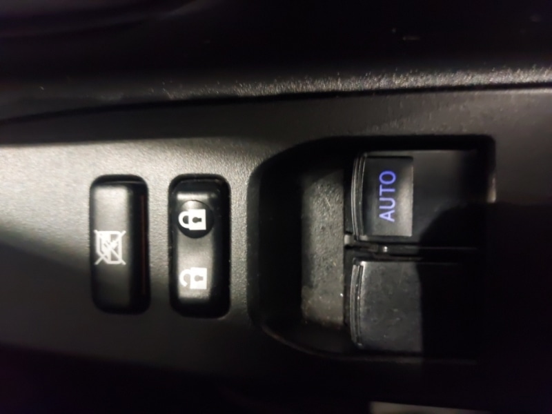 Used Toyota Yaris 2018 for sale - 77141514: Photo 19