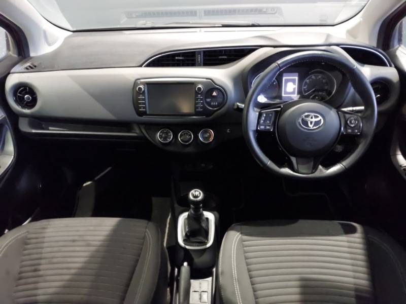 Used Toyota Yaris 2018 for sale - 77141514: Photo 2