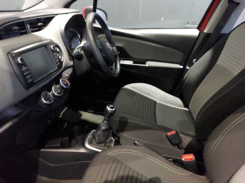 Used Toyota Yaris 2018 for sale - 77141514: Photo 5