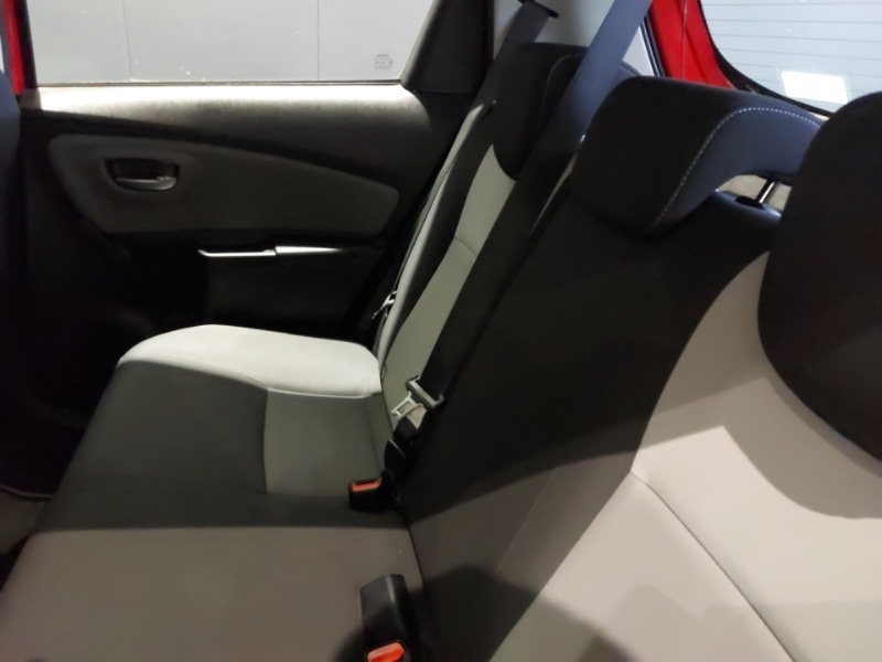 Used Toyota Yaris 2018 for sale - 77141514: Photo 6