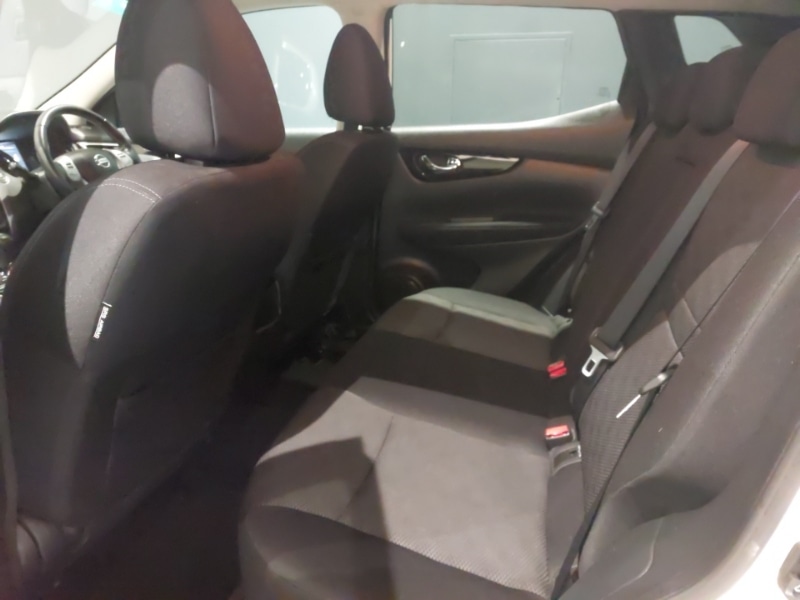 Used Nissan Qashqai 2017 for sale - 77252205: Photo 6