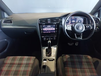 Used Volkswagen Golf 2019 for sale - 79144100: Photo