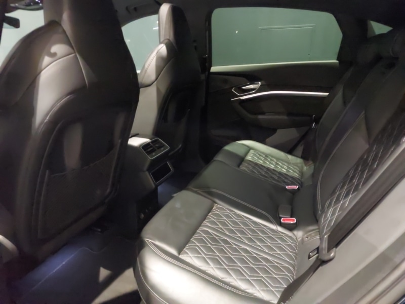 Used Audi e-tron 2022 for sale - 76885336: Photo 6