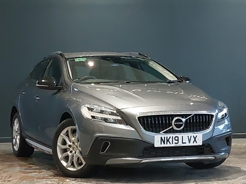 Used Volvo V40 2019 for sale - 76166079: Photo 1