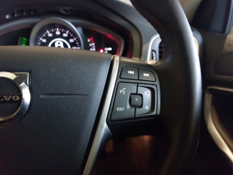 Used Volvo V40 2019 for sale - 76166079: Photo 11