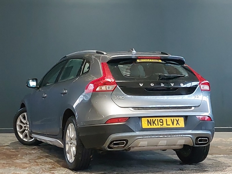 Used Volvo V40 2019 for sale - 76166079: Photo 3