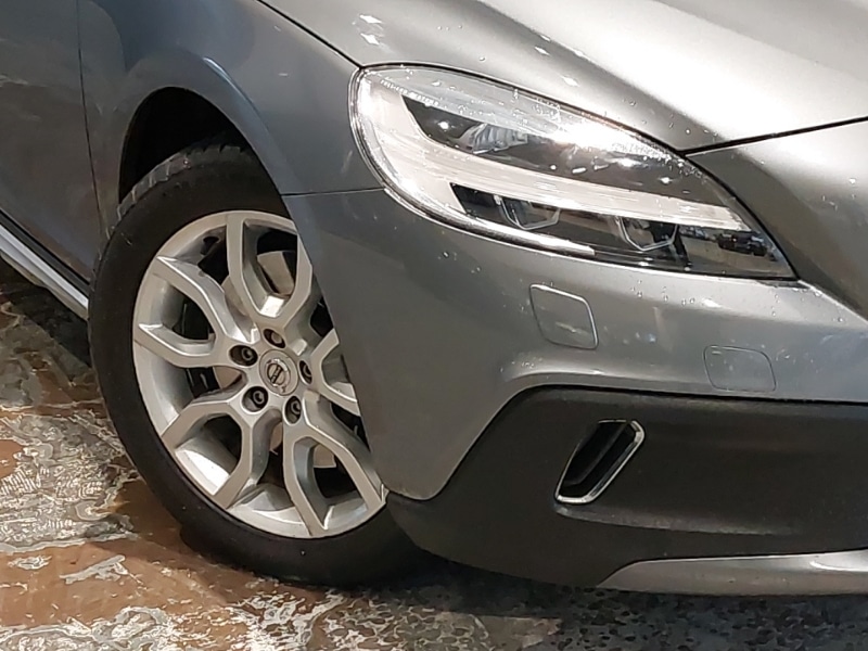 Used Volvo V40 2019 for sale - 76166079: Photo 9