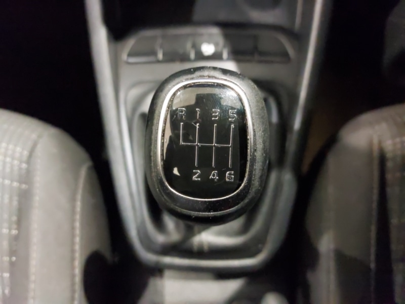 Used Kia Stonic 2022 for sale - 76618995: Photo 17