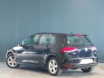 Used Volkswagen Golf 2017 for sale - 78853505: Photo