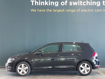 Used Volkswagen Golf 2017 for sale - 78853505: Photo