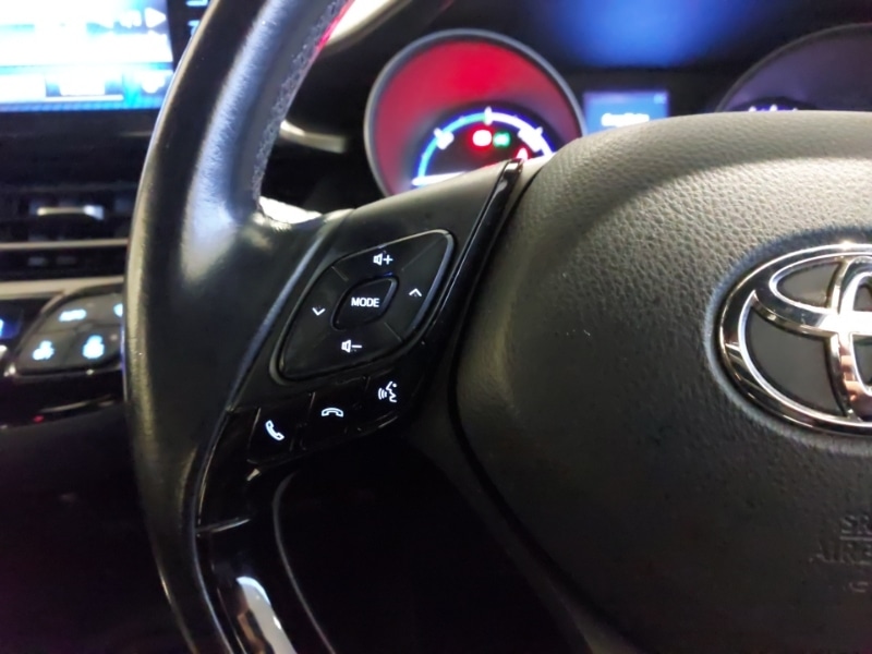 Used Toyota C-HR 2018 for sale - 77453975: Photo 10