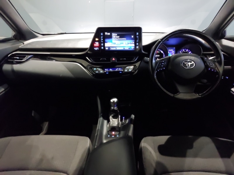 Used Toyota C-HR 2018 for sale - 77453975: Photo 2