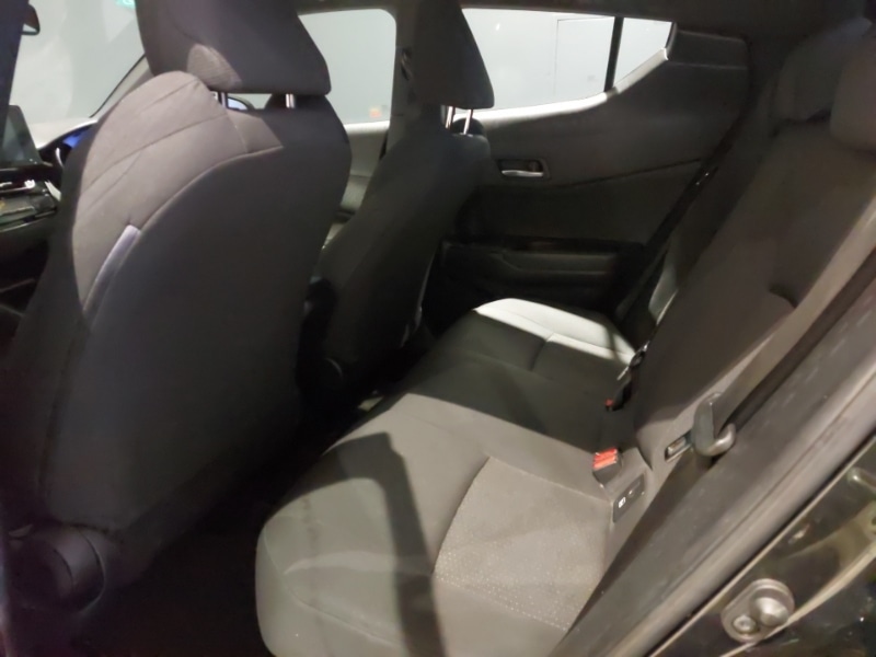 Used Toyota C-HR 2018 for sale - 77453975: Photo 6