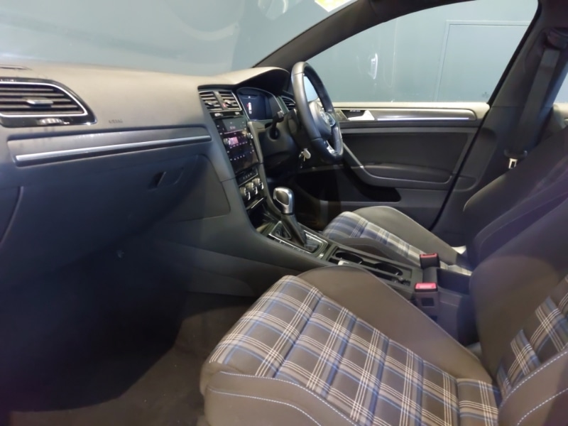 Used Volkswagen Golf 2020 for sale - 76325560: Photo 5