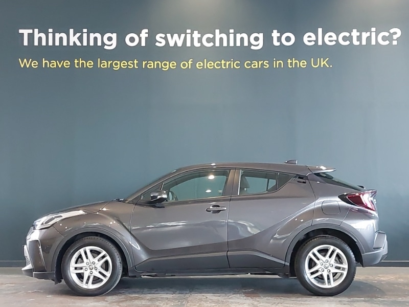 Used Toyota C-HR 2022 for sale - 76071253: Photo 4
