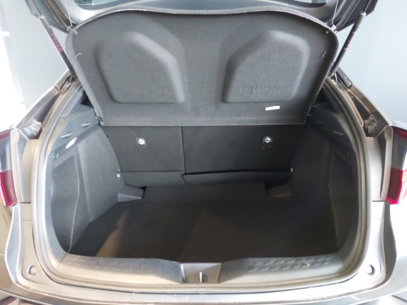 Used Toyota C-HR 2022 for sale - 76071253: Photo 8