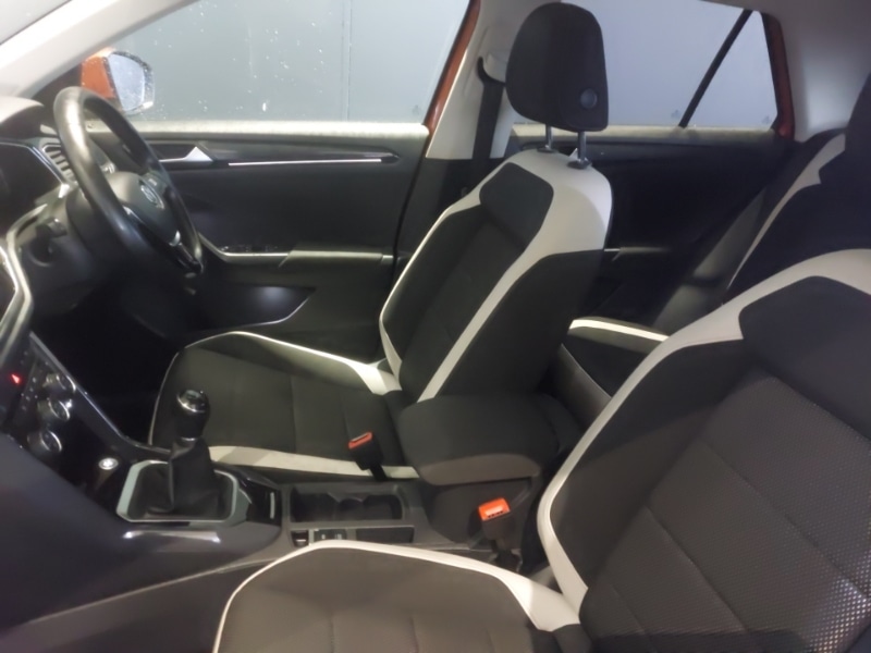 Used Volkswagen T-Roc 2019 for sale - 76815751: Photo 5