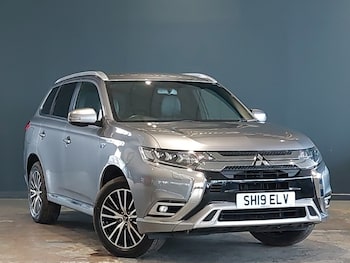 Mitsubishi - Outlander