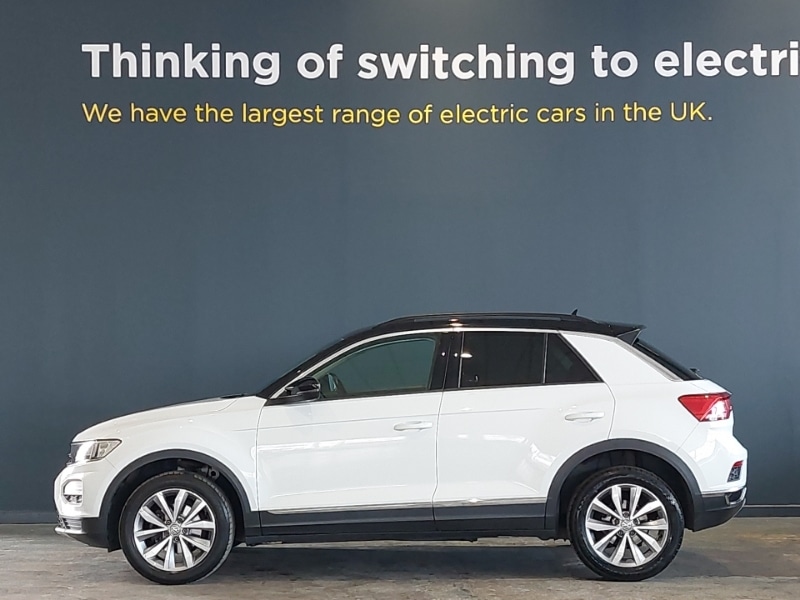 Used Volkswagen T-Roc 2020 for sale - 77987602: Photo 4