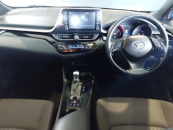 Used Toyota C-HR 2023 for sale - 78647402: Photo