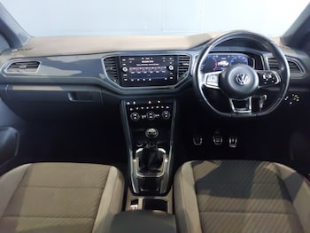 Used Volkswagen T-Roc 2018 for sale - 79223652: Photo