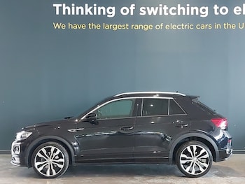 Used Volkswagen T-Roc 2018 for sale - 79223652: Photo