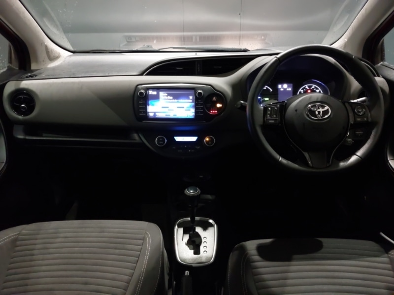 Used Toyota Yaris 2020 for sale - 76838968: Photo 2