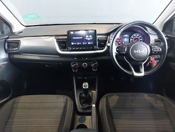 Used Kia Stonic 2023 for sale - 79031514: Photo